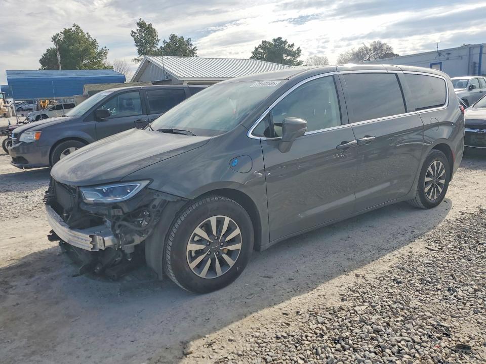 75998395 :رقم المزاد ، 2C4RC1L74NR118885 vin ، 2022 Chrysler Pacifica مزاد بيع