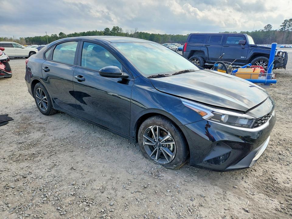 2024 Kia Forte მანქანა იყიდება აუქციონზე, vin: 3KPF24AD8RE806492, აუქციონის ნომერი: 78281845