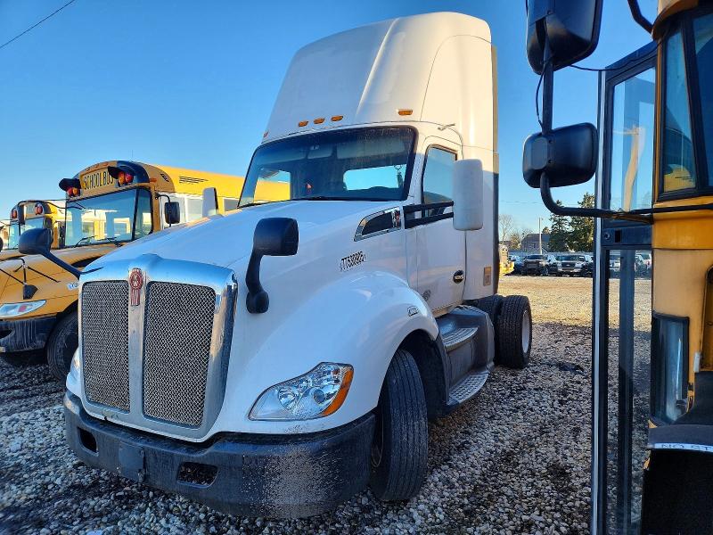 2016 Kenworth Construction მანქანა იყიდება აუქციონზე, vin: 1XKYA48X7GJ496593, აუქციონის ნომერი: 77530905
