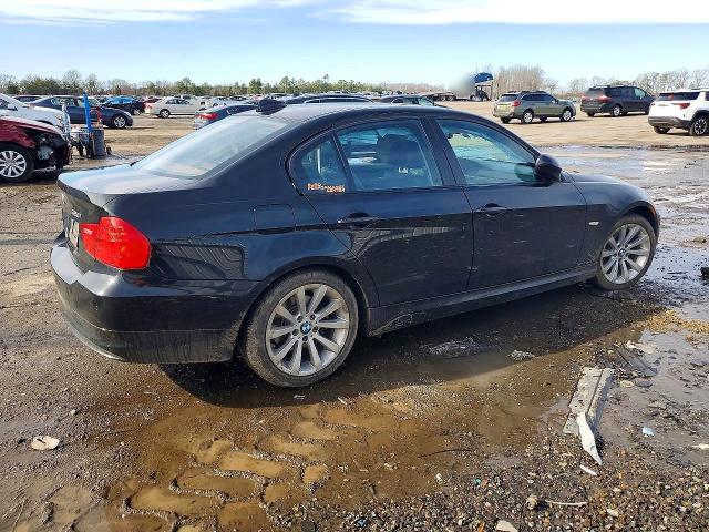 78542945 :رقم المزاد ، WBAPH7G50BNM56004 vin ، 2011 Bmw 328 مزاد بيع