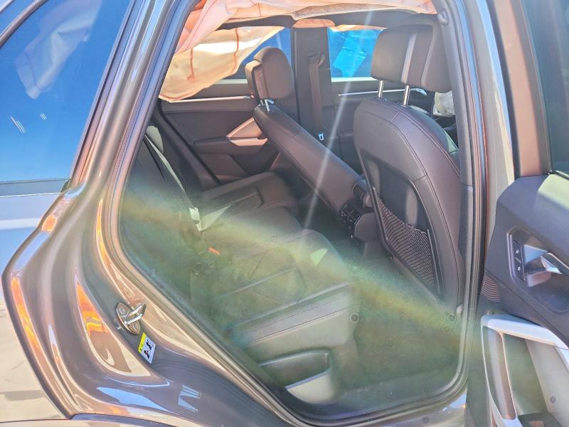 75977605 :رقم المزاد ، WA1BUCF3XM1083303 vin ، 2021 Audi Q3 مزاد بيع
