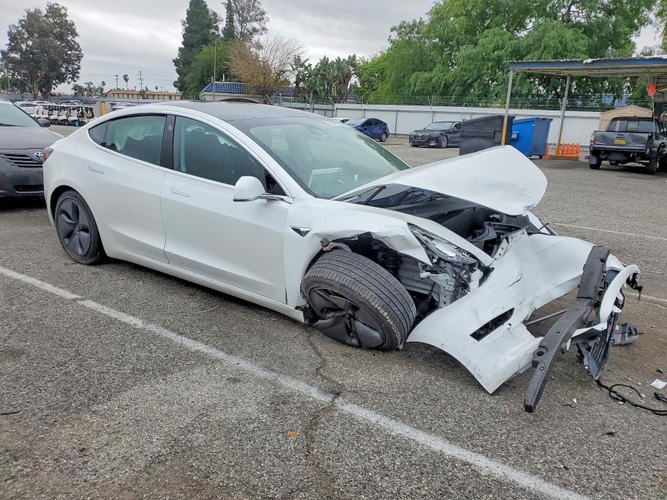 78041585 :رقم المزاد ، 5YJ3E1EA0KF310577 vin ، 2019 Tesla Model 3 مزاد بيع