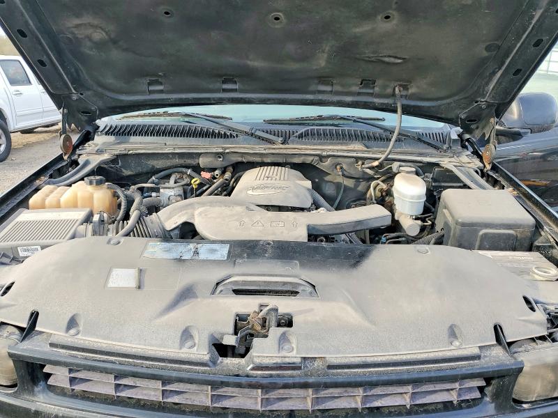 76169865 :رقم المزاد ، 1GNEK13ZX4R142204 vin ، 2004 Chevrolet Tahoe مزاد بيع