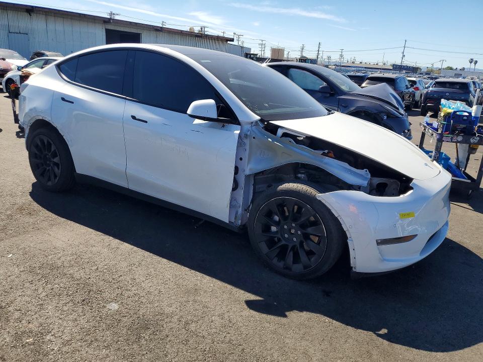 78617575 :رقم المزاد ، 7SAYGDEE2NF560401 vin ، 2022 Tesla Model Y مزاد بيع