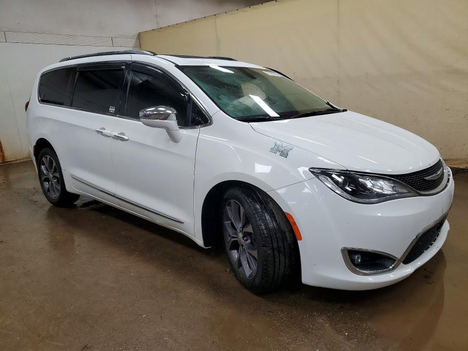 77438745 :رقم المزاد ، 2C4RC1GG6HR560386 vin ، 2017 Chrysler Pacifica مزاد بيع