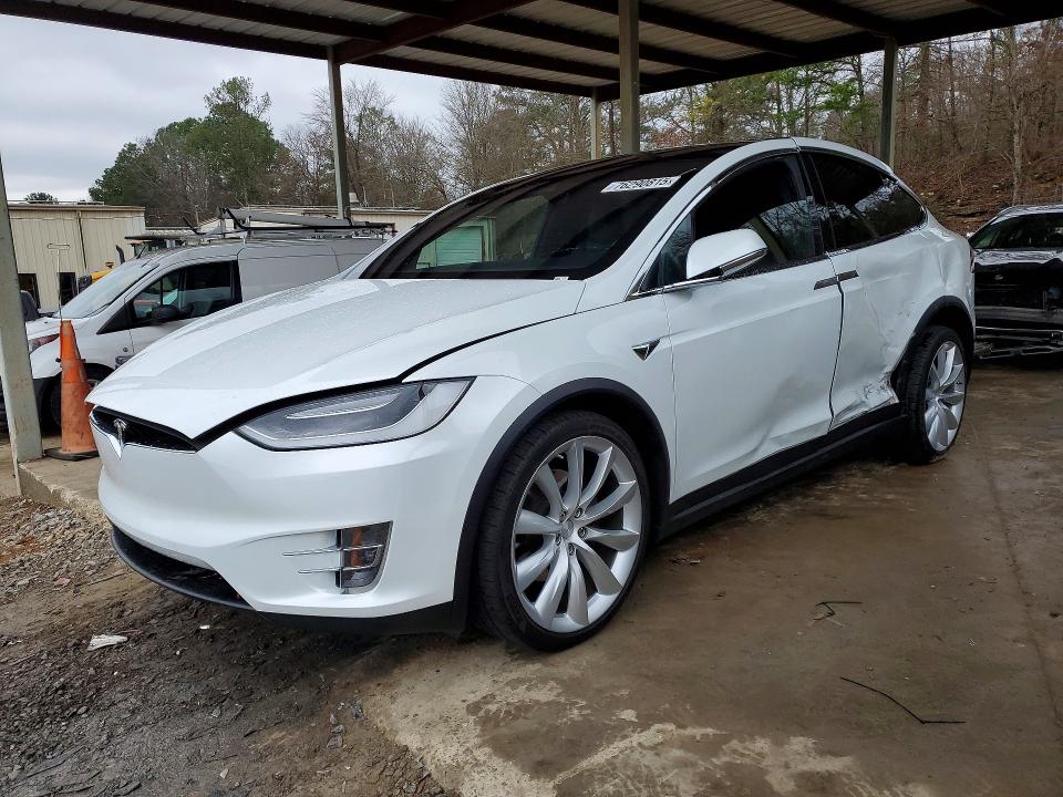 Auction sale of the 2017 Tesla Model X, vin: 5YJXCBE24HF046164, lot number: 51447226