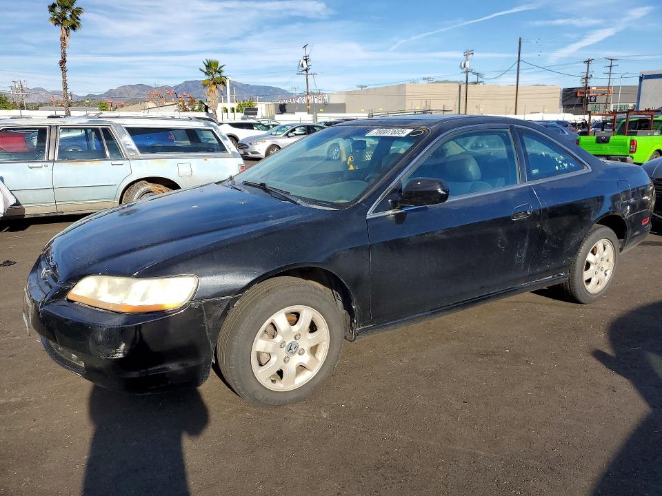 78007605 :رقم المزاد ، 1HGCG327XYA011308 vin ، 2000 Honda Accord مزاد بيع