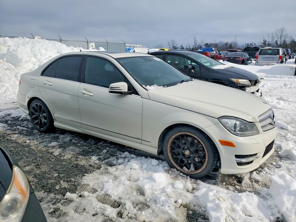 2012 Mercedes-benz C მანქანა იყიდება აუქციონზე, vin: WDDGF8BB3CA638712, აუქციონის ნომერი: 78471205
