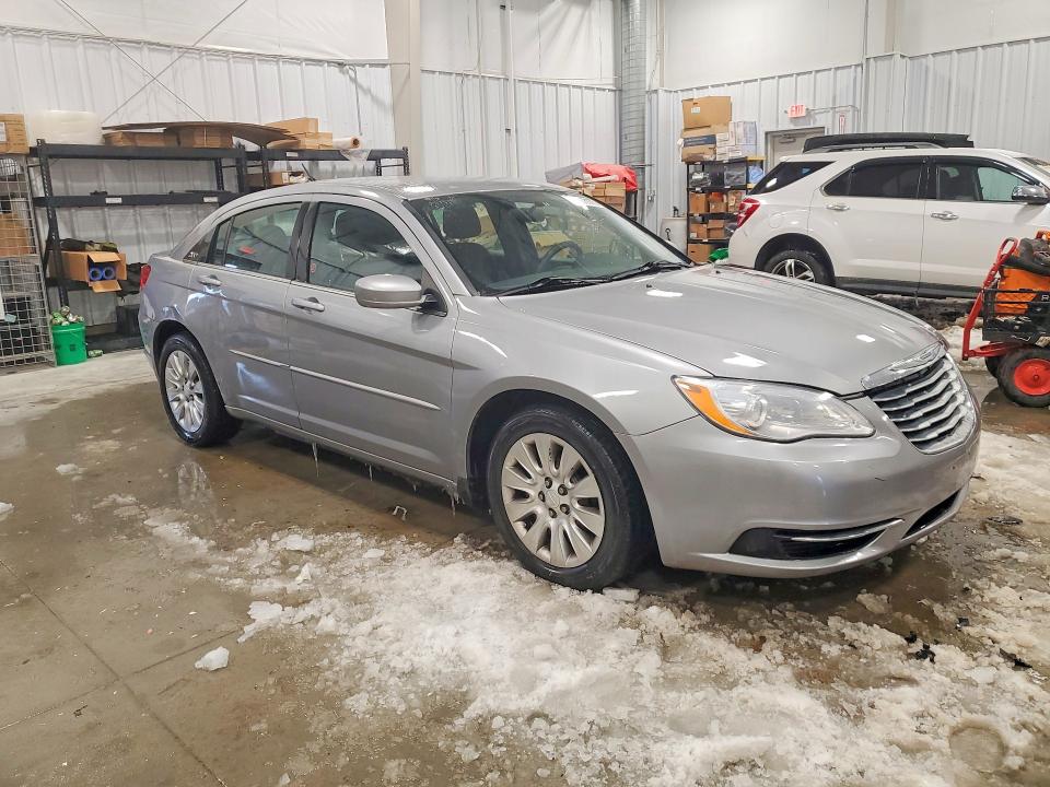 75383175 :رقم المزاد ، 1C3CCBAB3DN667786 vin ، 2013 Chrysler 200 مزاد بيع