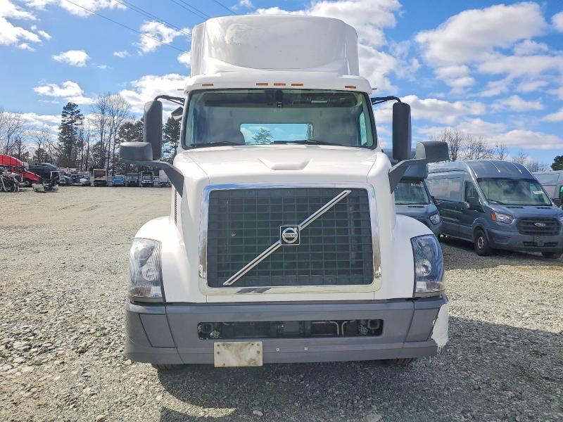 Aukcja sprzedaży 2018 Volvo Vnl, vin: 4V4N39EH9JN892757, numer aukcji: 77511575