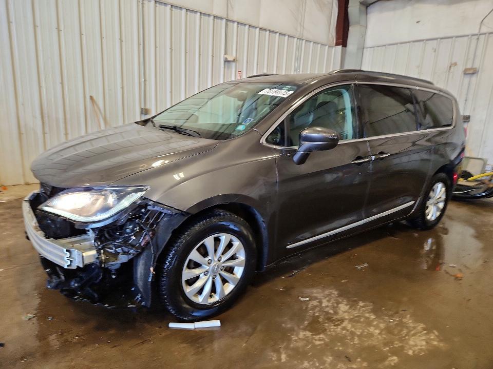Продаж на аукціоні авто 2017 Chrysler Pacifica, vin: 2C4RC1BG5HR788807, номер лоту: 78784615