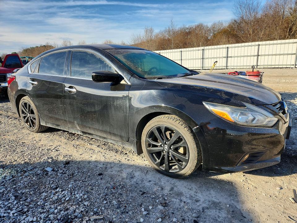 76428125 :رقم المزاد ، 1N4AL3AP4JC247844 vin ، 2018 Nissan Altima 2.5 مزاد بيع