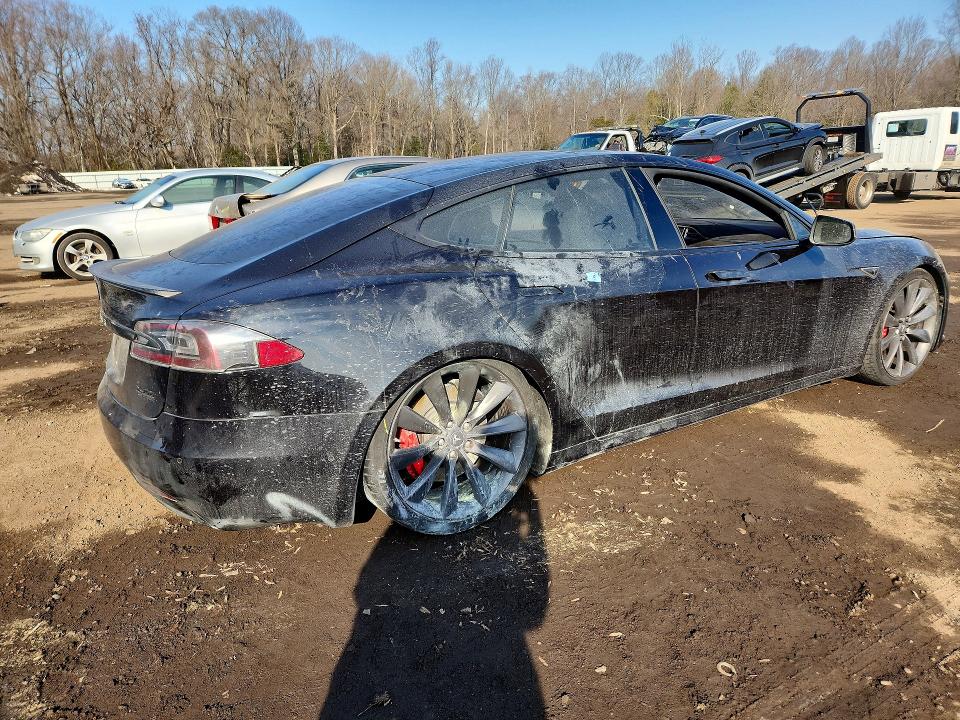76807465 :رقم المزاد ، 5YJSA1E42GF143681 vin ، 2016 Tesla Model S مزاد بيع