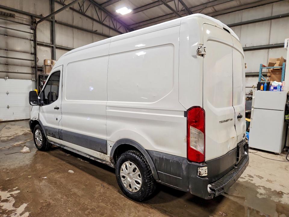 75887455 :رقم المزاد ، 1FTNE1CMXFKA43432 vin ، 2015 Ford Transit مزاد بيع
