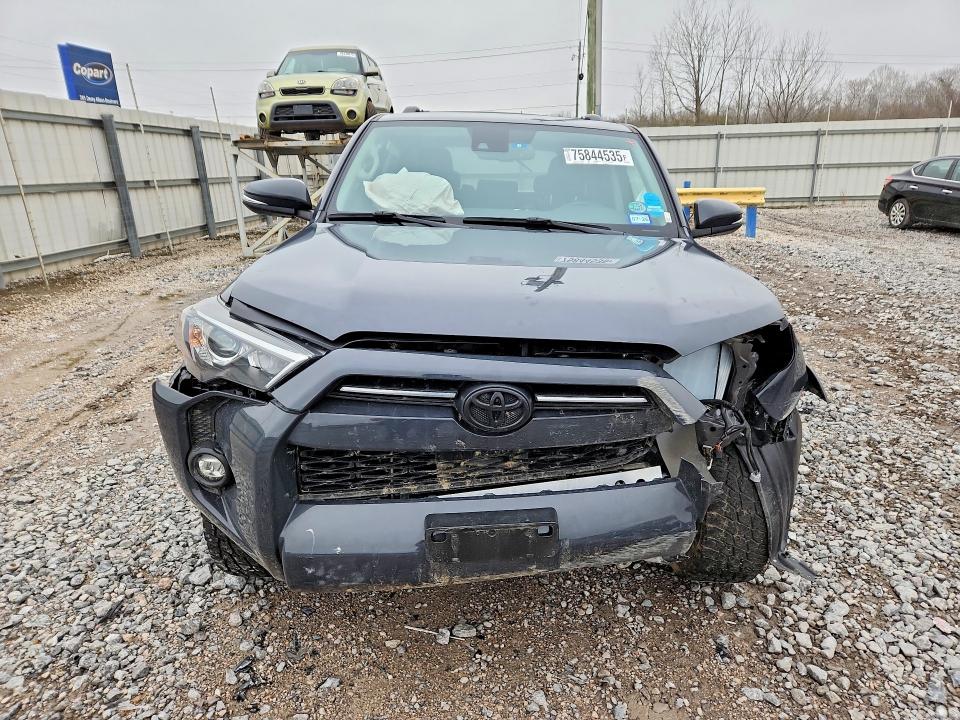 75844535 :رقم المزاد ، JTENU5JRXR6297871 vin ، 2024 Toyota 4runner مزاد بيع
