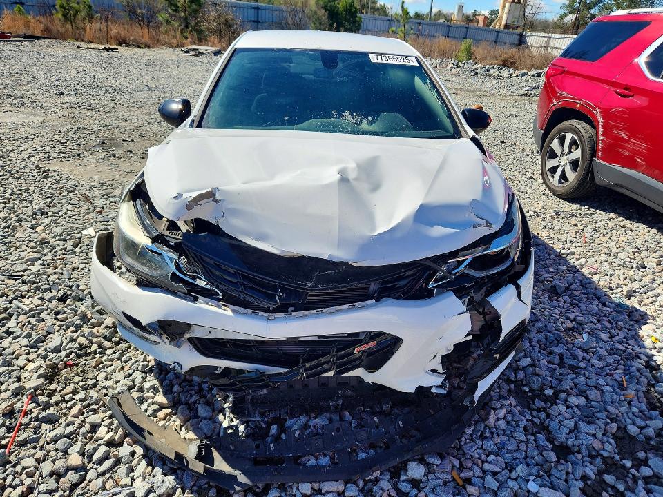 77365625 :رقم المزاد ، 1G1BE5SM1J7217520 vin ، 2018 Chevrolet Cruze 4d مزاد بيع