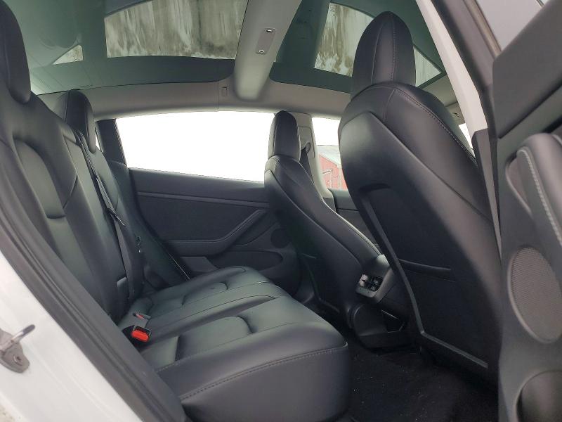 72162025 :رقم المزاد ، 5YJ3E1EAXMF985923 vin ، 2021 Tesla Model 3 مزاد بيع