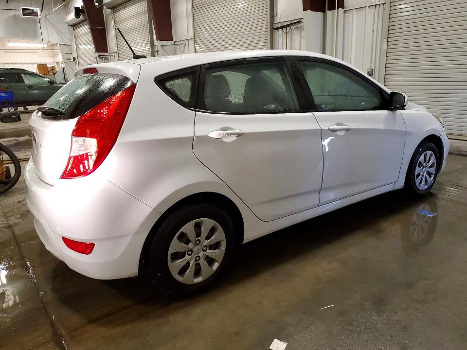 2017 Hyundai Accent მანქანა იყიდება აუქციონზე, vin: KMHCT5AE3HU363209, აუქციონის ნომერი: 76377745
