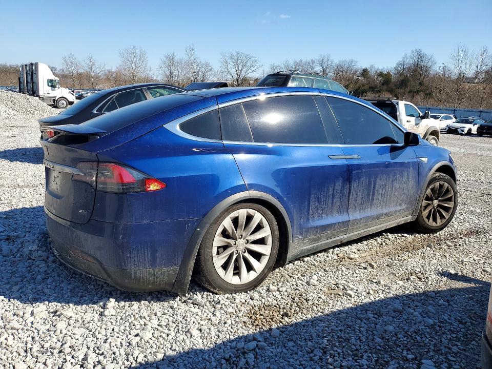 Продажа на аукционе авто 2016 Tesla Model X, vin: 5YJXCAE20GF006088, номер лота: 77681155