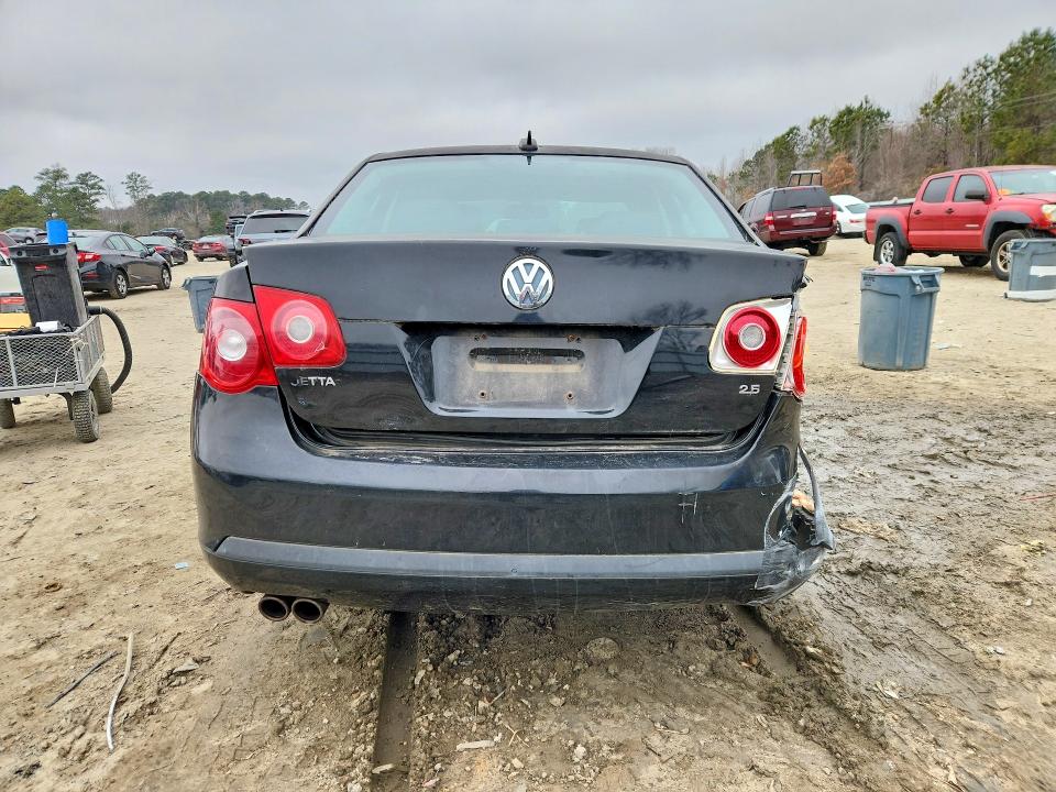 Продажа на аукционе авто 2005 Volkswagen New Jetta, vin: 3VWSG71K35M636927, номер лота: 75796335