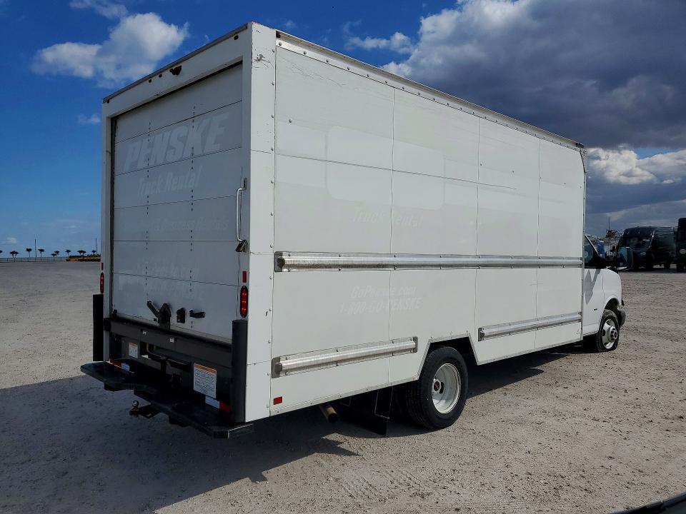 79659485 :رقم المزاد ، 7GZ37TC74MN013333 vin ، 2021 Gmc Savana مزاد بيع