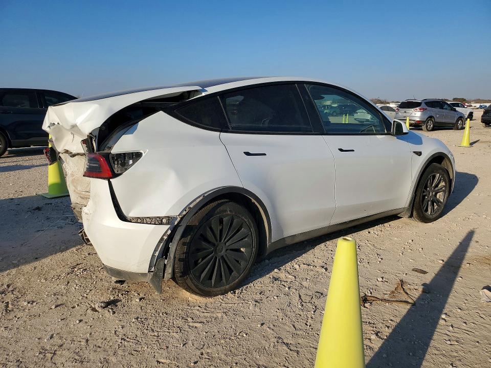 Продаж на аукціоні авто 2024 Tesla Model Y, vin: 7SAYGDED6RA334582, номер лоту: 76716645
