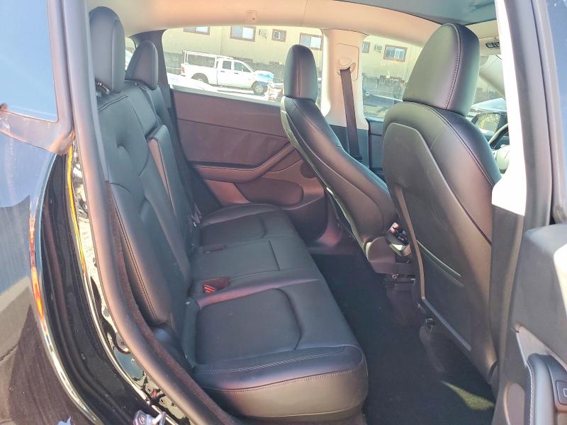 76796005 :رقم المزاد ، 7SAYGDEE4NA006323 vin ، 2022 Tesla Model Y مزاد بيع