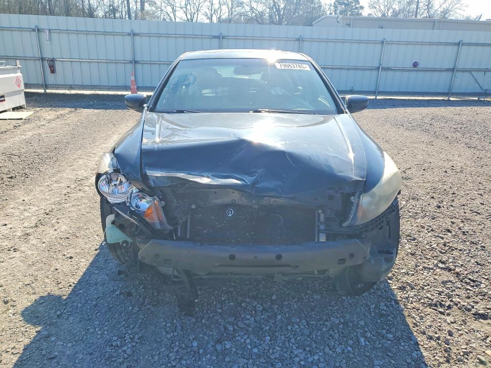 79063785 :رقم المزاد ، 1HGCP3F86BA021229 vin ، 2011 Honda Accord مزاد بيع