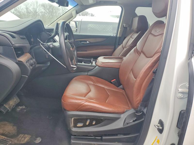 76792065 :رقم المزاد ، 1GYS4HKJ9JR210329 vin ، 2018 Cadillac Escalade مزاد بيع