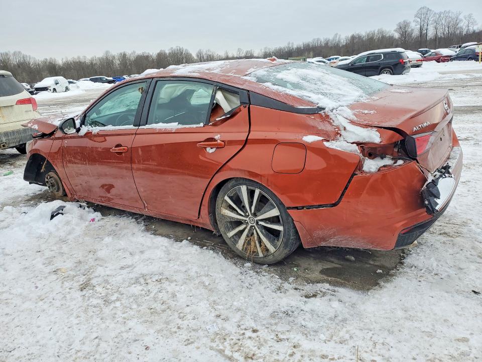 76440615 :رقم المزاد ، 1N4BL4CV4MN406845 vin ، 2021 Nissan Altima مزاد بيع