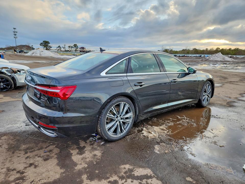 Продажа на аукционе авто 2020 Audi A6 Quattro, vin: WAUE8AF26LN063251, номер лота: 76668245