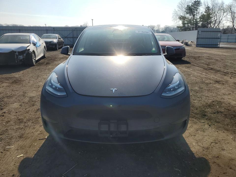 77182085 :رقم المزاد ، 7SAYGDEE3NA016681 vin ، 2022 Tesla Model Y مزاد بيع