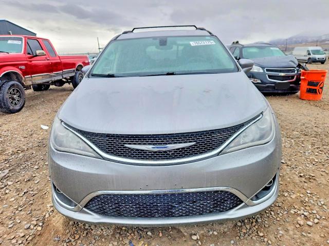 Продажа на аукционе авто 2017 Chrysler Pacifica, vin: 2C4RC1BG4HR544176, номер лота: 76572175