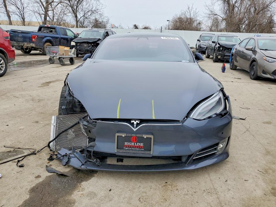 Продажа на аукционе авто 2019 Tesla Model S, vin: 5YJSA1E46KF337672, номер лота: 77826155