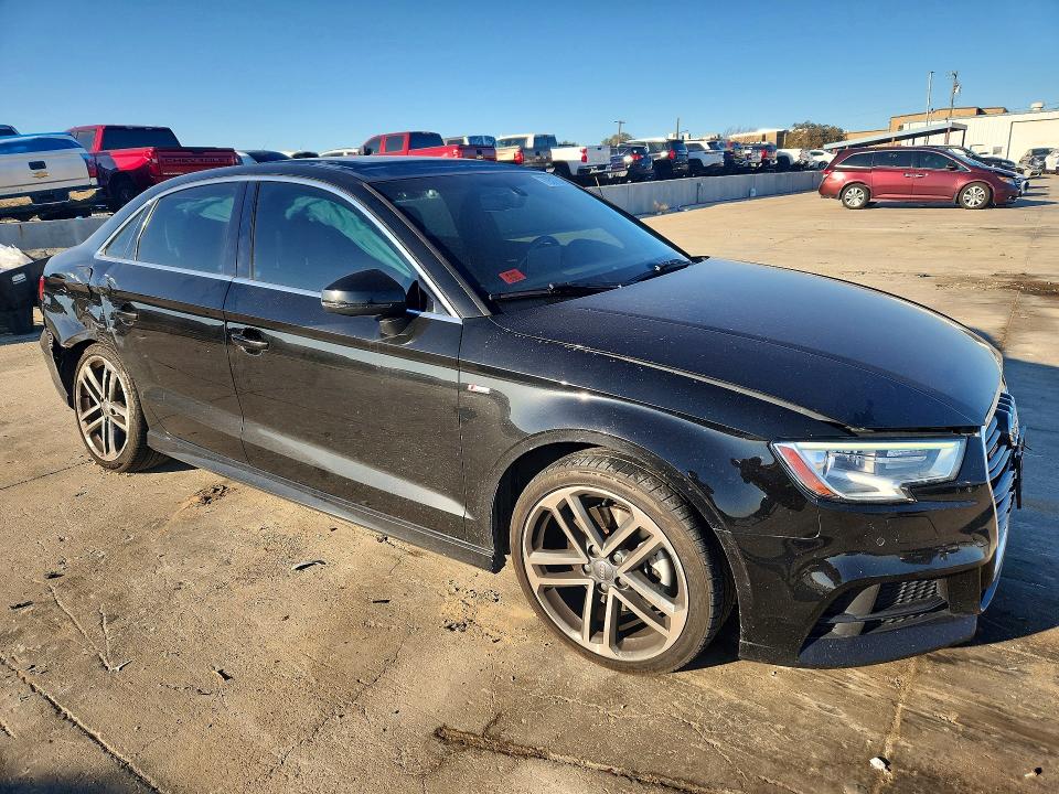 79312045 :رقم المزاد ، WAUJ8GFF9J1059204 vin ، 2018 Audi A3 مزاد بيع
