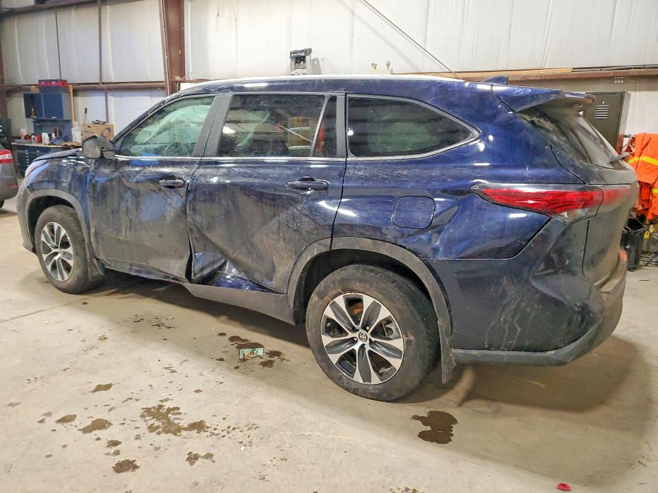 Продажа на аукционе авто 2023 Toyota Highlander, vin: 5TDKDRBH1PS046948, номер лота: 76034415