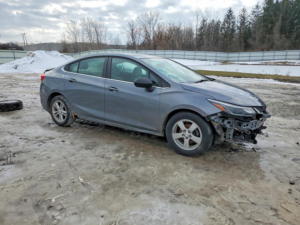 Продажа на аукционе авто 2018 Chevrolet Cruze, vin: 1G1BE5SM7J7181008, номер лота: 79378685