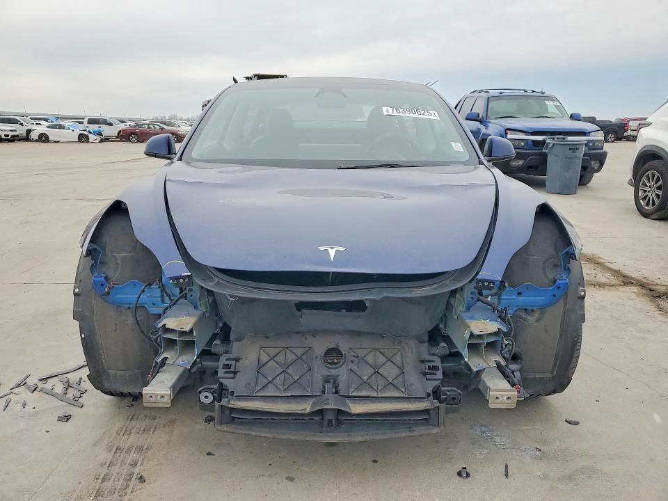 Продажа на аукционе авто 2022 Tesla Model 3, vin: 5YJ3E1EAXNF287832, номер лота: 76390625