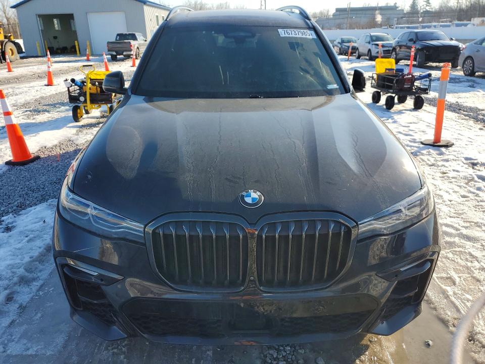 76737985 :رقم المزاد ، 5UXCX6C08M9H52376 vin ، 2021 Bmw X7 M50i مزاد بيع