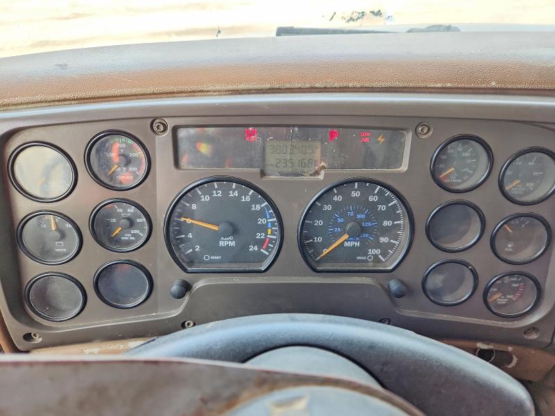 2004 Mack 700 Cv700 მანქანა იყიდება აუქციონზე, vin: 1M2AG11C64M013702, აუქციონის ნომერი: 76618255