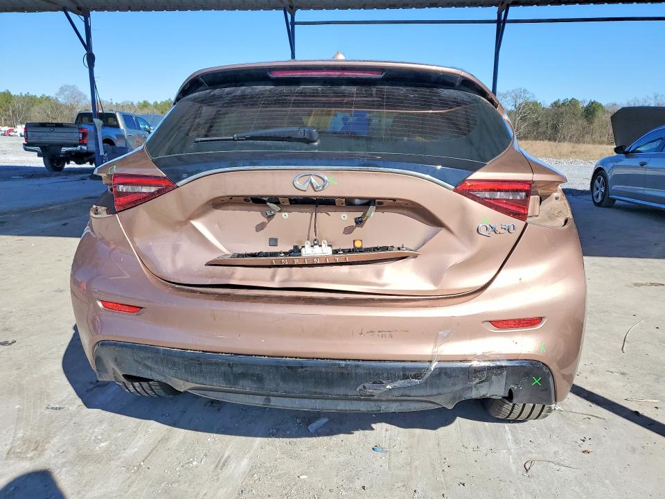 76849805 :رقم المزاد ، SJKCH5CPXJA053180 vin ، 2018 Infiniti Qx30 مزاد بيع