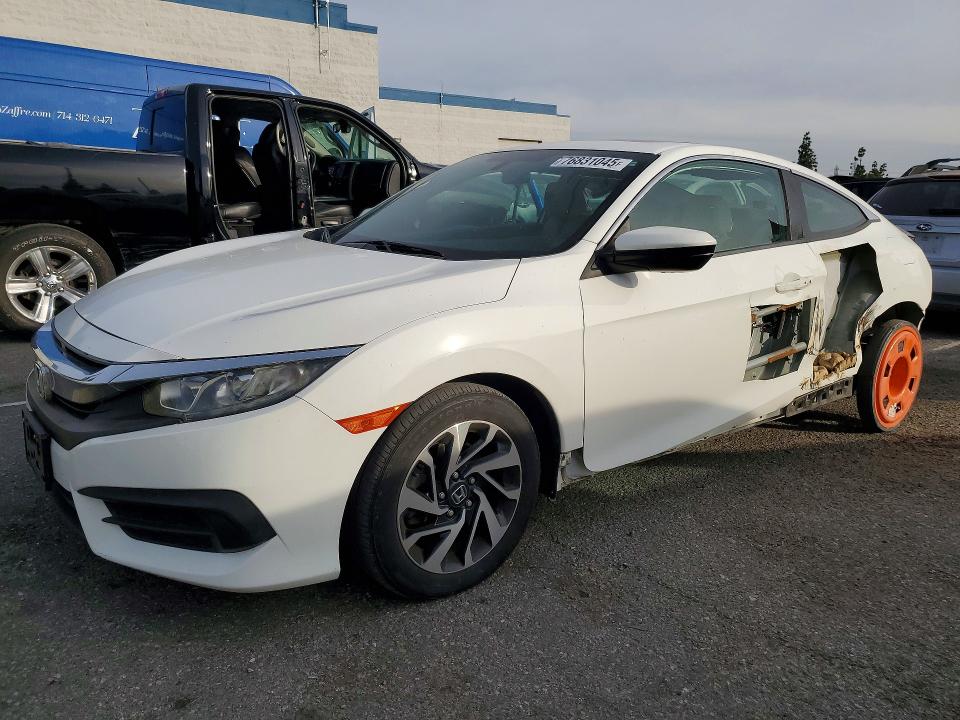 76831045 :رقم المزاد ، 2HGFC4B09GH313755 vin ، 2016 Honda Civic مزاد بيع