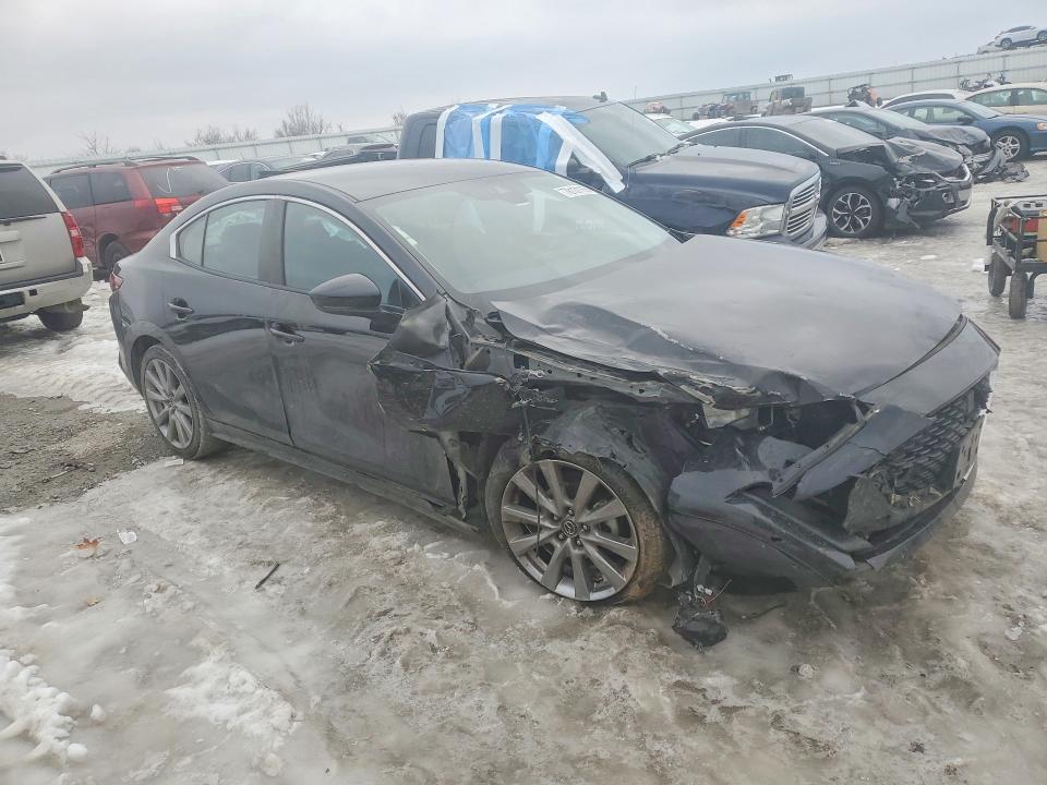 76131165 :رقم المزاد ، JM1BPABLXM1324333 vin ، 2021 Mazda 3 مزاد بيع