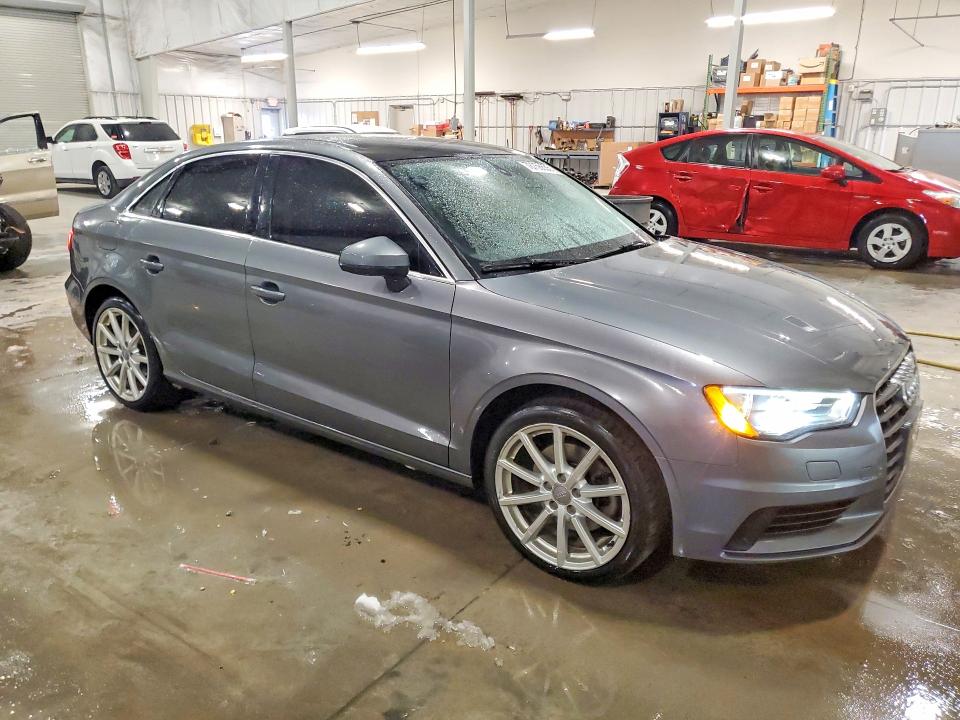 Продаж на аукціоні авто 2015 Audi A3, vin: WAUEFGFF9F1120761, номер лоту: 78756655