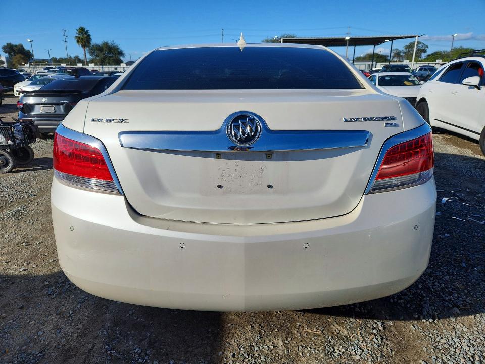 77445175 :رقم المزاد ، 1G4GC5ED8BF399573 vin ، 2011 Buick Lacrosse مزاد بيع