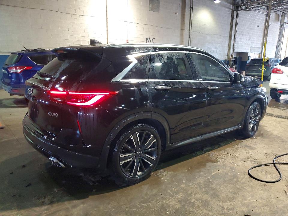 75759435 :رقم المزاد ، 3PCAJ5BA1MF117050 vin ، 2021 Infiniti Qx50 مزاد بيع