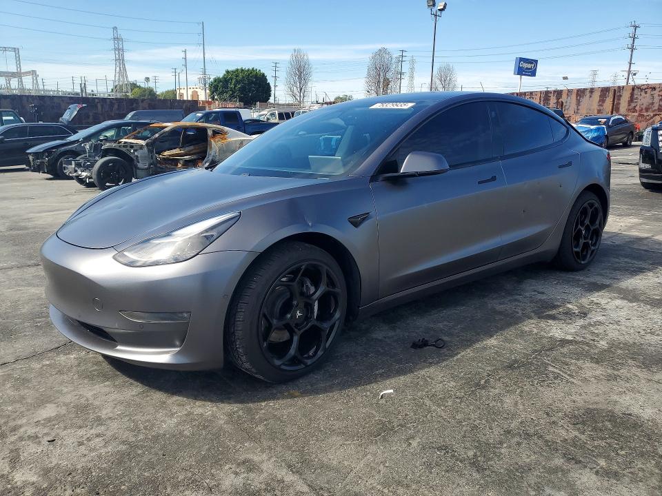 78329935 :رقم المزاد ، 5YJ3E1EB0MF001719 vin ، 2021 Tesla Model 3 مزاد بيع