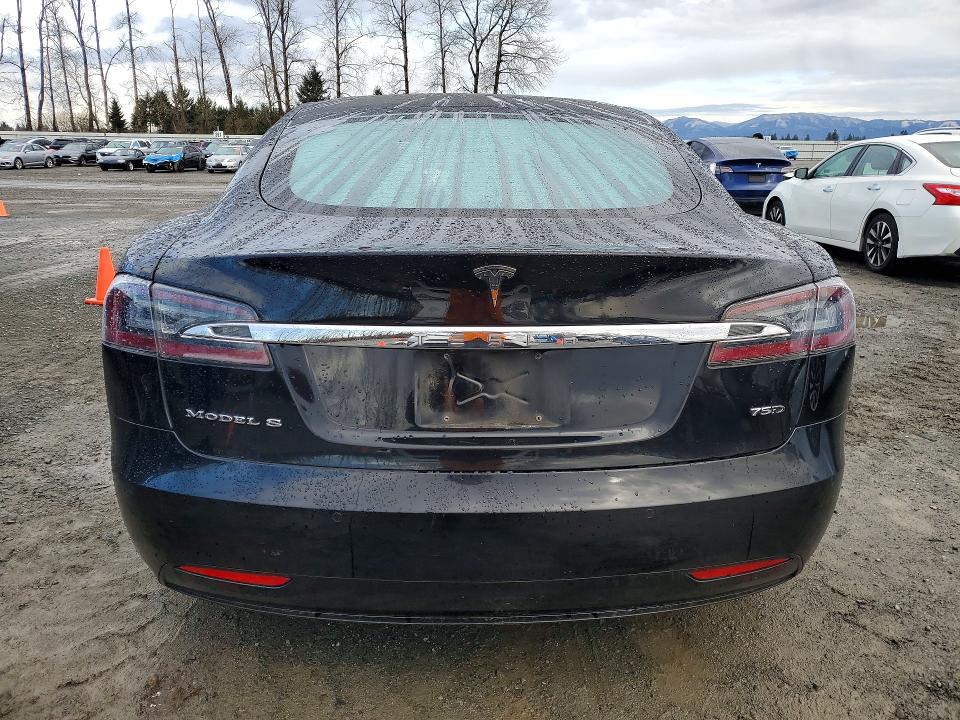 Продаж на аукціоні авто 2018 Tesla Model S, vin: 5YJSA1E24JF293796, номер лоту: 77390565