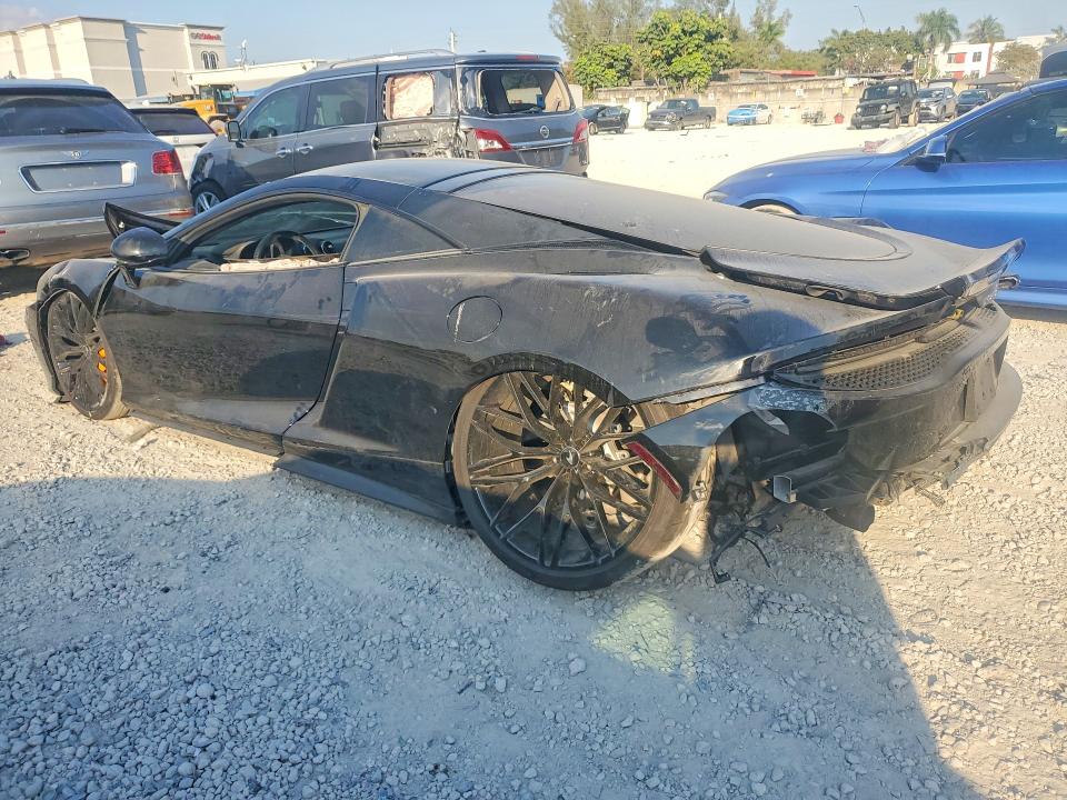 77516985 :رقم المزاد ، SBM22GCA4NW001650 vin ، 2022 Mclaren Automotive Gt مزاد بيع