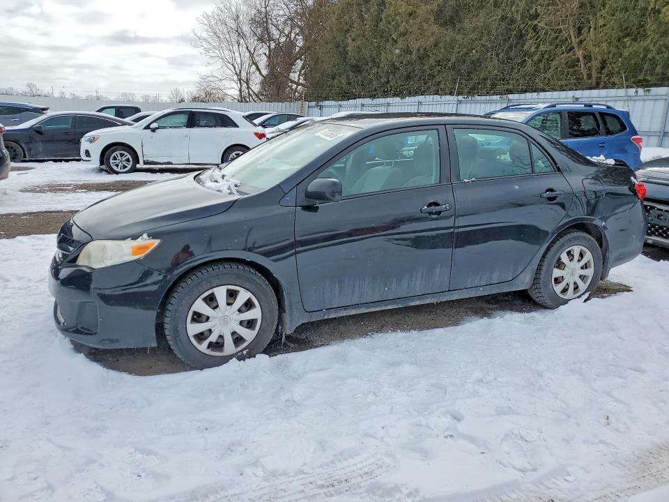 77705635 :رقم المزاد ، 2T1BU4EE7BC581417 vin ، 2011 Toyota Corolla مزاد بيع
